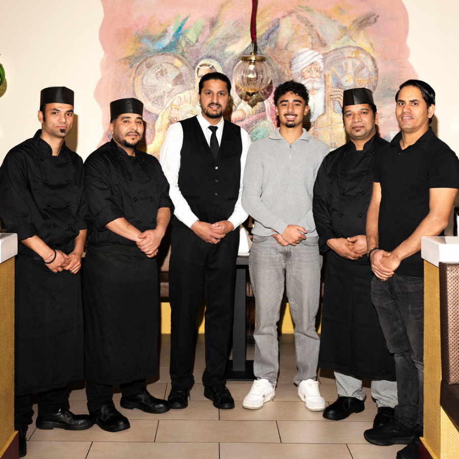 Team des indischen Restaurants GURU München
